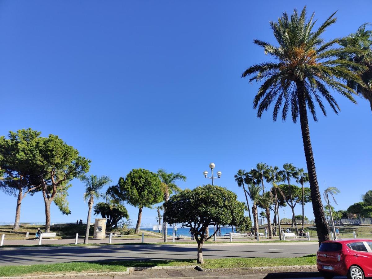 Le 323 Prom - 2 Chambres - Ac - Parking - Tram Et Supermarche Proches - Front De Mer Nice Bagian luar foto